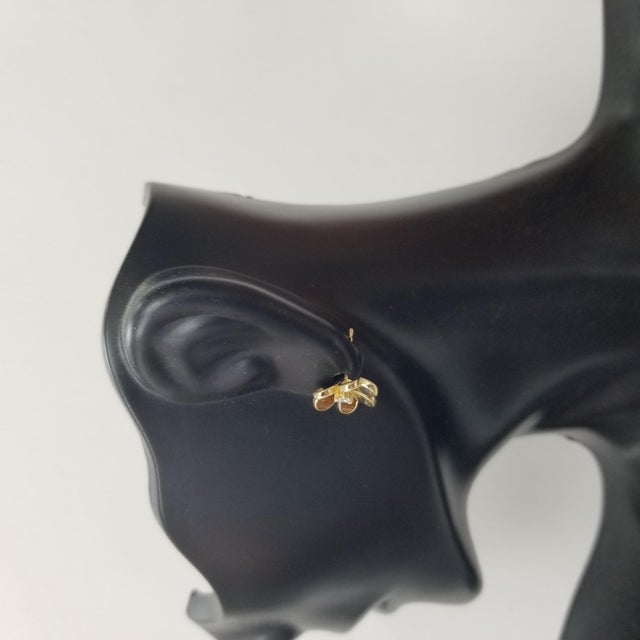 Metal 18k yellow Gold "3 Leaf Clover" Diamond earrings For Sale - Image 7 of 7