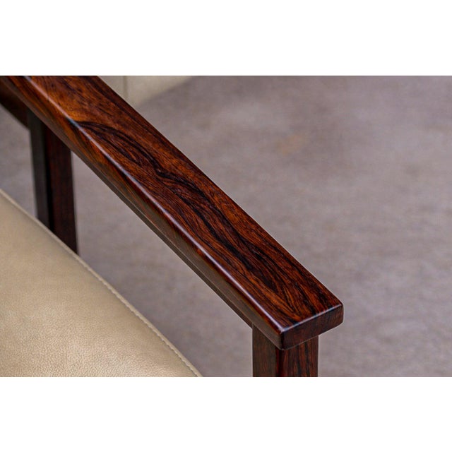 Wood Brazilian Modern Pair of Armchairs in Rosewood & Beige Leather, Bureau, 1960s For Sale - Image 7 of 8