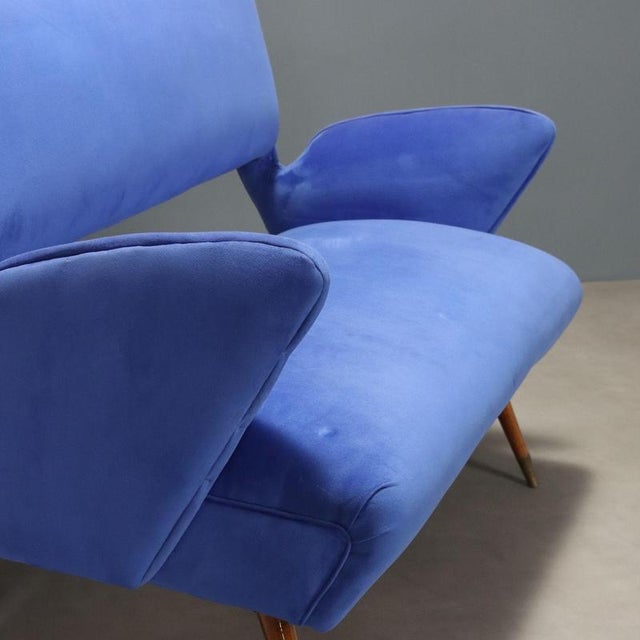 Vintage Italian Sofa in Blue Velvet and Foam, 1960s For Sale - Image 3 of 10