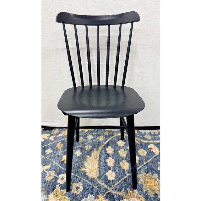 Mid-Century Modern S/4 Williams Sonoma Black Spindle Back Dining Chairs For Sale - Image 3 of 7