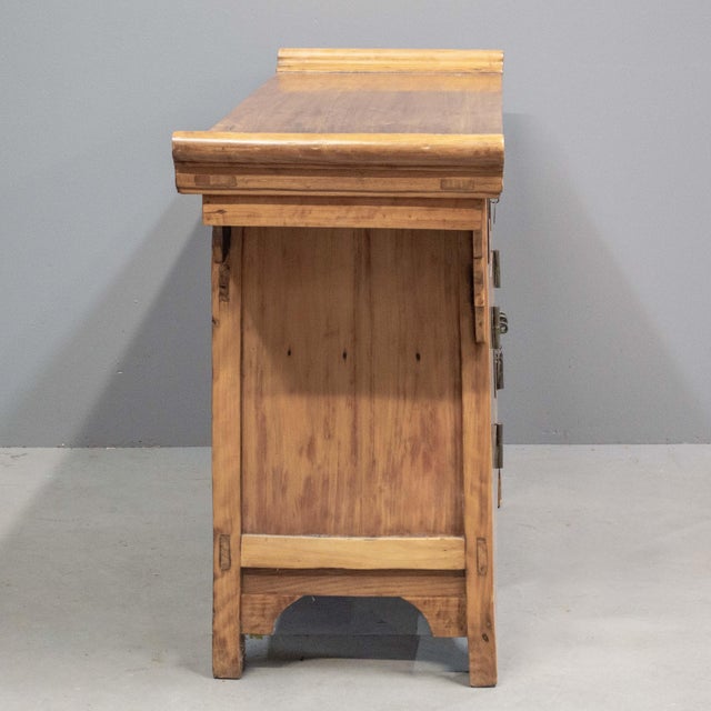 Late 20th Century Chinese Elm & Mixed Hardwood Console / Sideboard For Sale - Image 4 of 14
