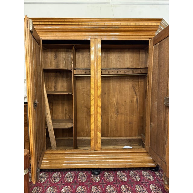 Large Baroque Wardrobe in Oak & Walnut Marquetry, Germany, 1780 For Sale - Image 4 of 9