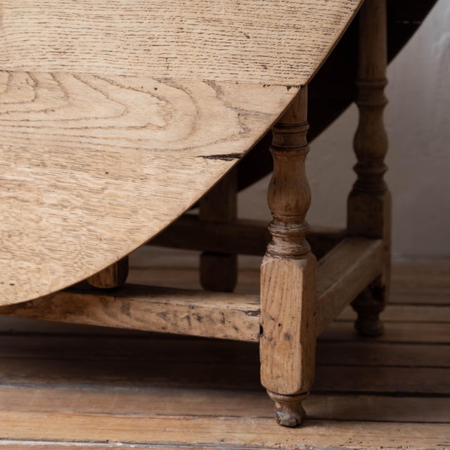 English Oak Gate-Leg Table, 18th Century For Sale - Image 11 of 18