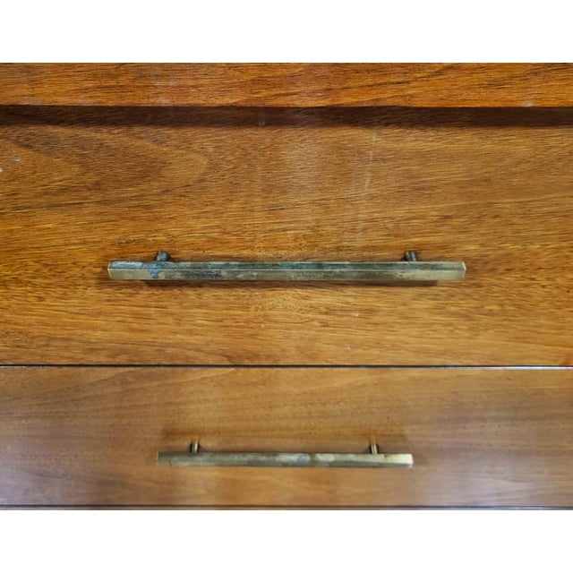 Vintage American Mid-Century Modern Dresser Bachelor Chest by John Stuart For Sale - Image 12 of 17