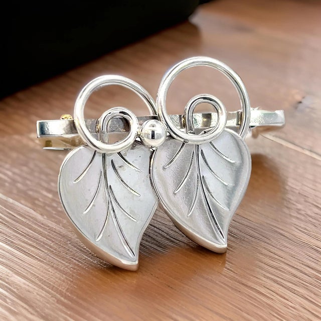 1990s Georg Jensen Estate Vine Leaves Brooch Silver For Sale - Image 10 of 12