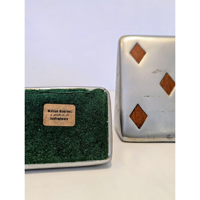 Pair of Aluminum and Walnut Bookends for Jenfredware Maison Gourmet by Kenji Fujita, Circa 1960s For Sale In San Francisco - Image 6 of 6