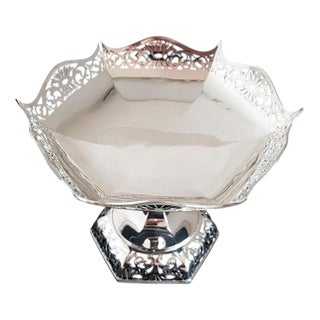 Antique Sterling Silver Cake Stand by Walker & Hall, Sheffield, 1911 For Sale