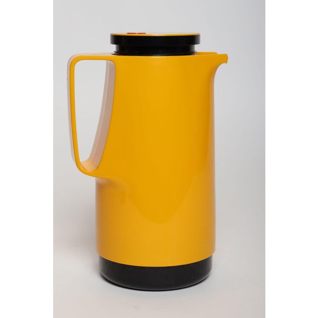 1970s Vintage West German Yellow Insulated Pitcher by Dr. Zimmermann for Busse Design For Sale - Image 5 of 12