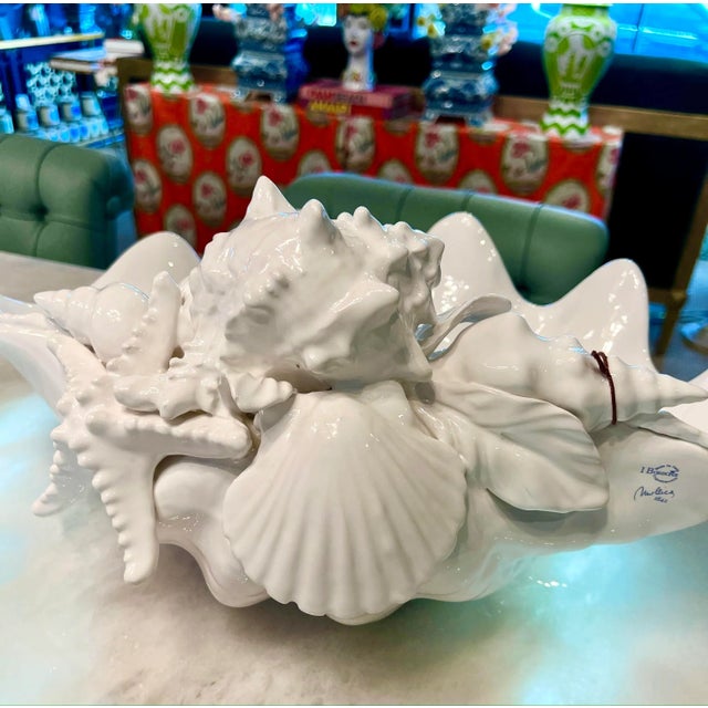 2020s 21st Century With Scallops Capodimonte For Sale - Image 5 of 7