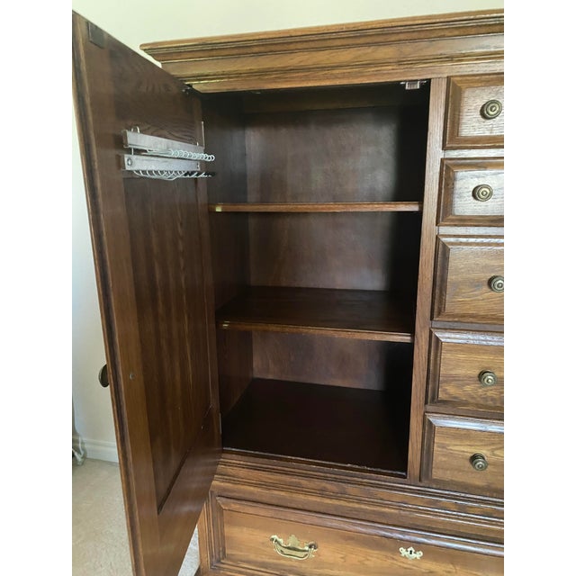 Traditional Late 20th Century Pennsylvania House Solid Oak Door Chest American Traditional With Colonial Charm Excellent Condition For Sale - Image 3 of 14