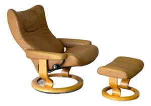 Ekornes Stressless Tan Leather Lounge Chair With Ottoman Mid-Century Modern 1980s