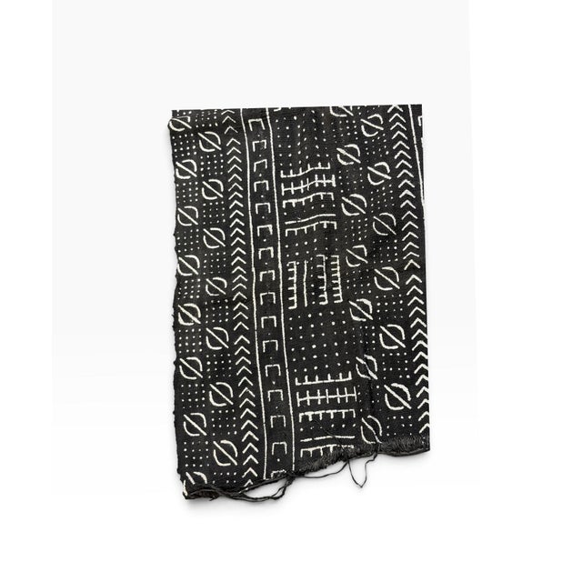 African Vintage African Black and White Mud Cloth Textile Mali 60" by 40" For Sale - Image 3 of 6