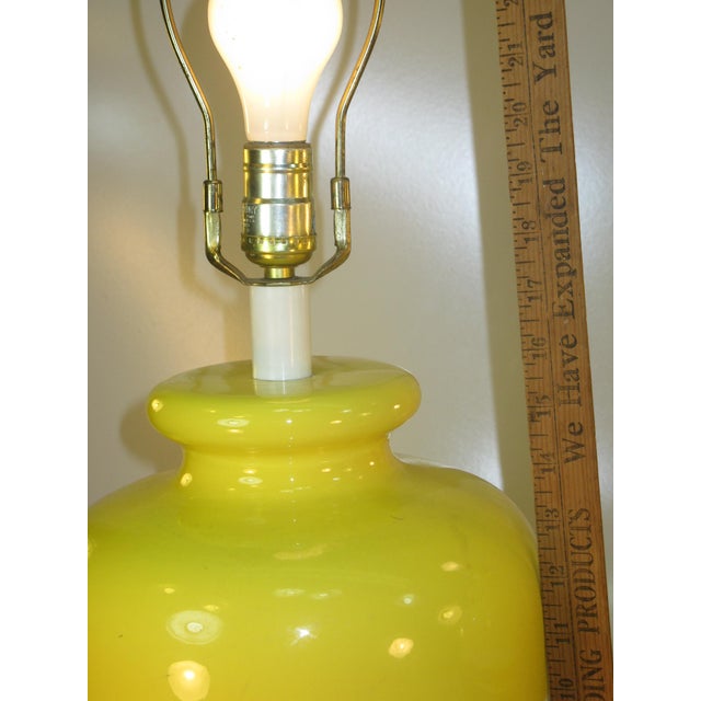 Vintage Mid Century Modern Ceramic Art Pottery Retro Yellow Large Table Lamps - a Pair For Sale - Image 15 of 16