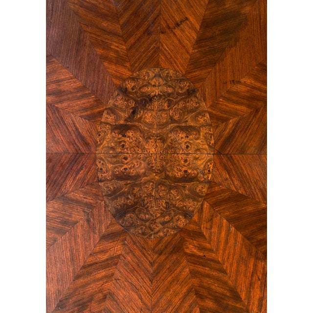 Early 20th Century Mahogany Oval Parlor Table With Matched Veneer Top Supported by Turned Columns For Sale - Image 11 of 11