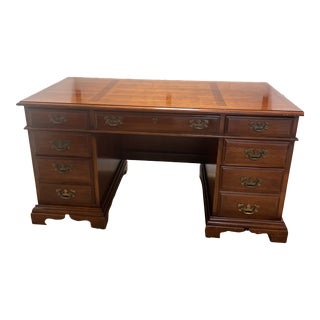 Small Executive Desk - Mahogany - Early 20th Century For Sale