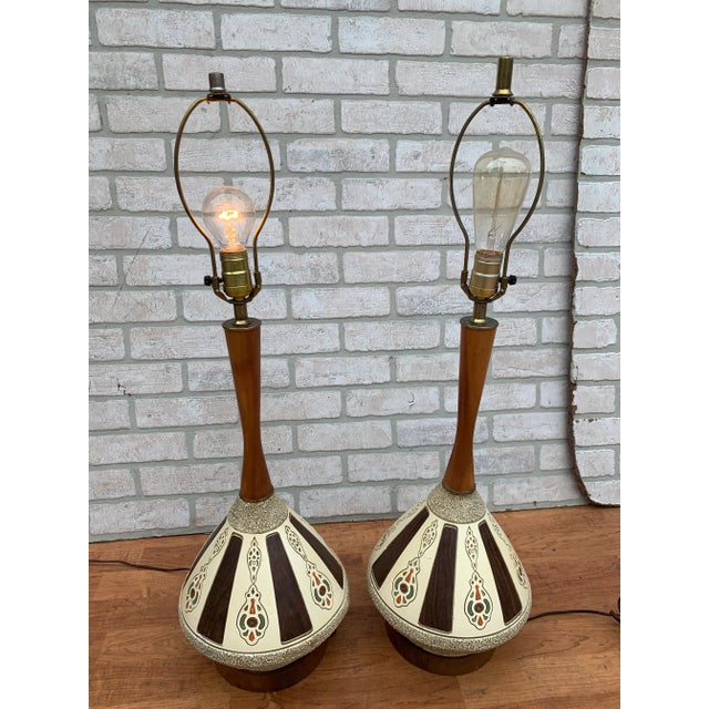 Brown Mid Century Modern Table Lamps - Pair For Sale - Image 8 of 10