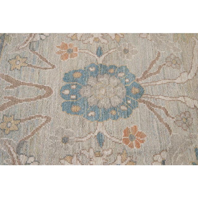 21st Century Modern Sultanabad Wool Rug For Sale In New York - Image 6 of 11