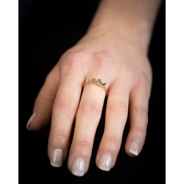 14K Gold Ring with Green Tourmaline and Diamonds For Sale - Image 4 of 4