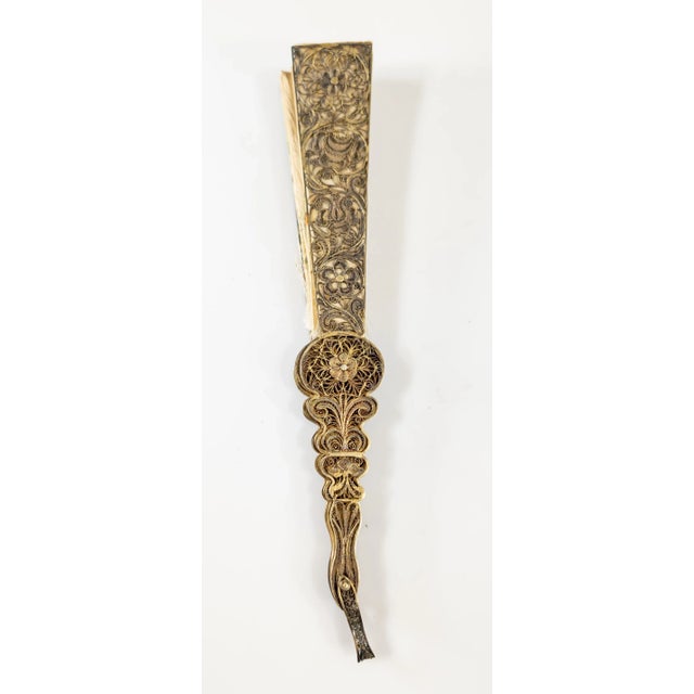 Early 20th Century Gilt Silver Filigree Portuguese Hand Fan For Sale - Image 12 of 14