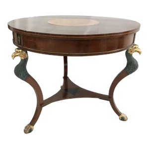 An Early 19th Century Mahogany Center Table C.1820 With Eagle Heads