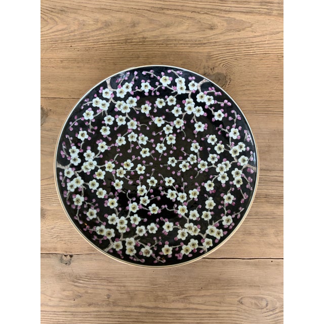 Black Vintage Gold Imari White Lotus Blossom on a Black Background Decorative Wall Plate For Sale - Image 8 of 8