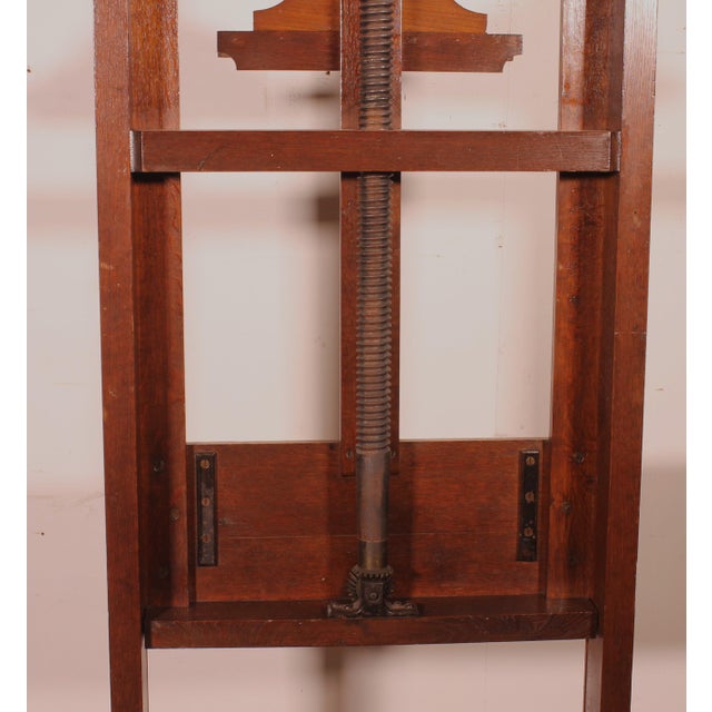 Oak and Walnut Painter's Easel with Worm Screw, 19th Century For Sale - Image 4 of 5