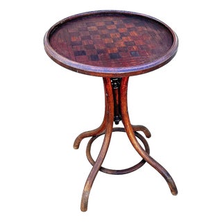 Late Victorian Bentwood Oak Chess Board Games Tablein the Style of Thonet For Sale