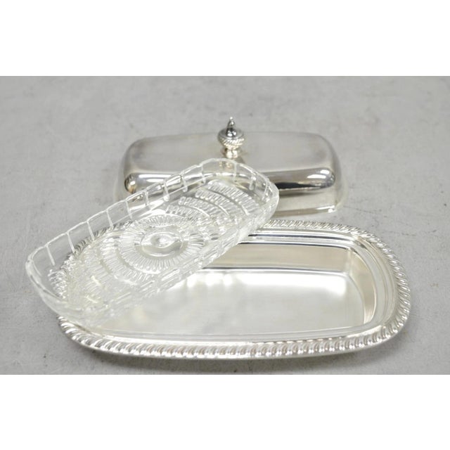 Metal Vintage Oneida Silver Plated Covered Butter Dish W/ Glass Liner (B) For Sale - Image 7 of 10