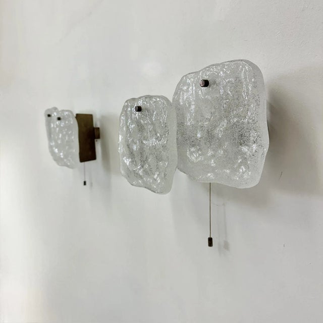 Dimensions: 33cm Width , 12 cm Depth , 20cm Height Material: Glass , metal Condition: Good Up to 250V (Europe/UK...