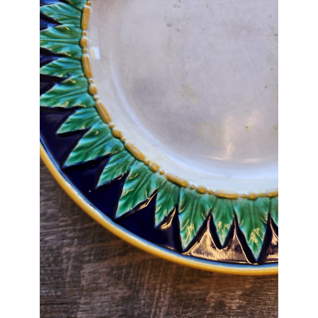 Green 19th C. George Jones Majolica 9" Luncheon/Dessert Plate With Acanthus Border For Sale - Image 8 of 14