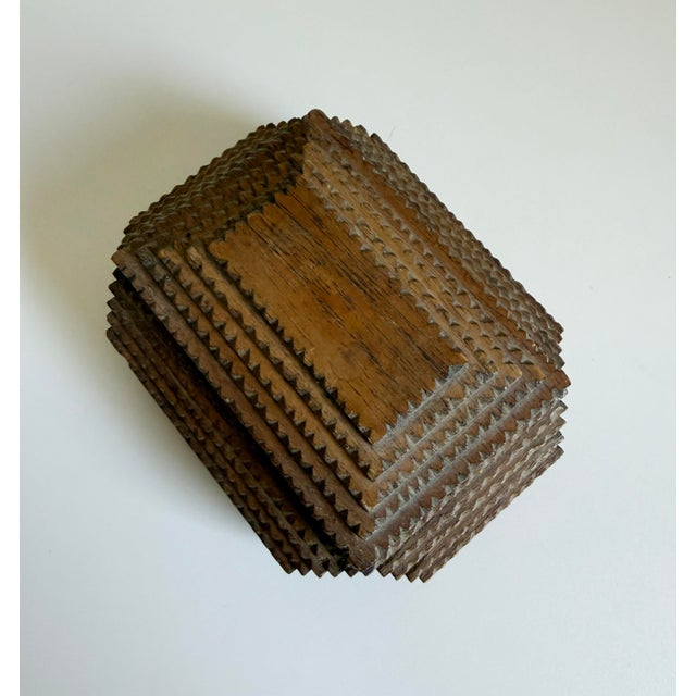American Early 1900s American Tramp Art Chip Carved Box For Sale - Image 3 of 12
