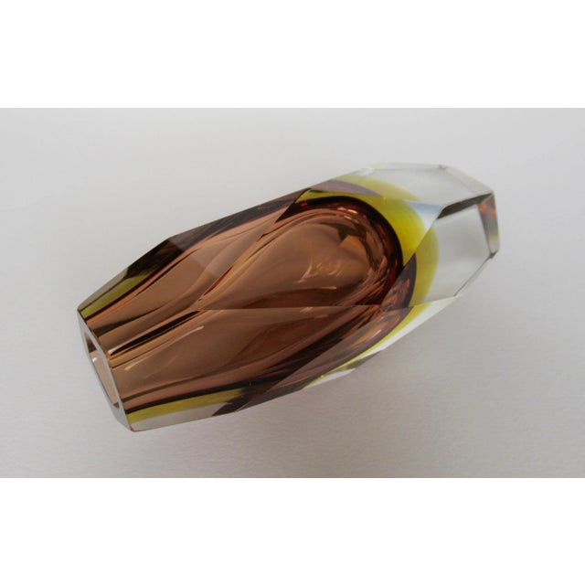 C.1970's Italian Hand-Blown Faceted Murano by Alessandro Mandruzzato - Brown & Yellow With Clear Outer Casing For Sale - Image 9 of 13