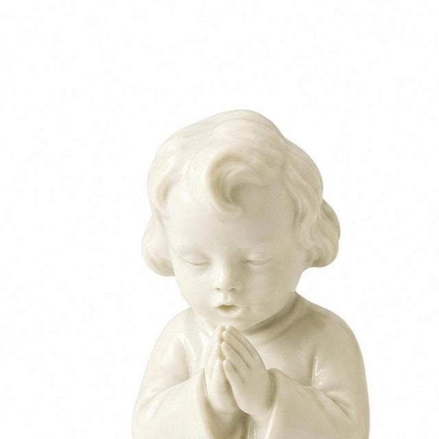 Porcelain - 2 Singing Angels - Vista Alegre. Sculptures in unglazed and polished porcelain from the Vista Alegre factory....