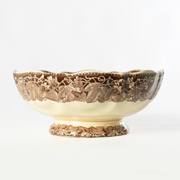 Vintage Brown and White Mason's Patent Ironstone Vista Bowl. A great fruit bowl for your table.