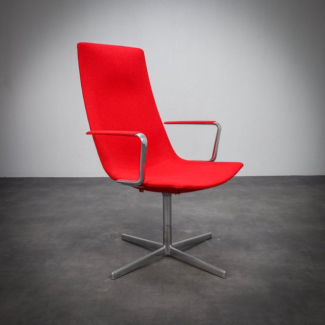 Catifa 70 Swivel Lounge Chairs by Arper, Italy, 2000s, Set of 2 For Sale - Image 3 of 10