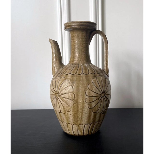 15th Century & Earlier Japanese Ko-Seto Stoneware Ewer with Carved Design For Sale - Image 5 of 13