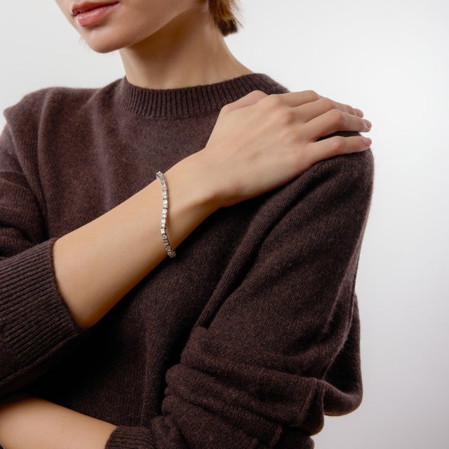 Mid 20th Century Vintage Round Brilliant and Baguette Cut Diamond 18k White Gold Tennis Bracelet For Sale - Image 5 of 6