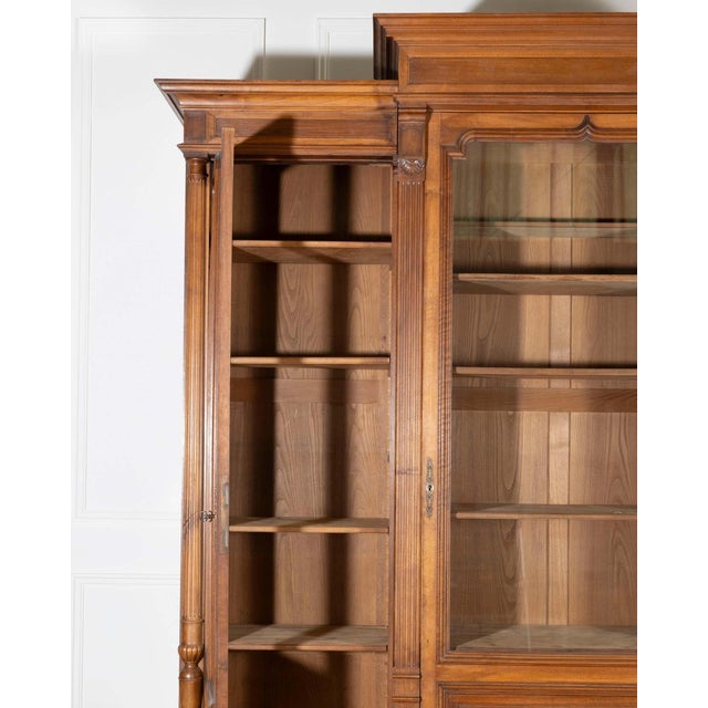 French Solid Walnut Bookcase with Carved Columns, Late 19th Century For Sale - Image 4 of 16