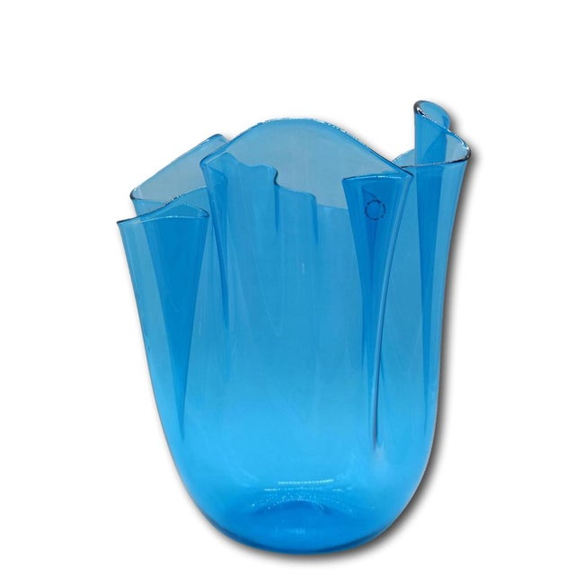 Large Vase Mod. Fazzoletto designed by Fulvio Bianconi for the well-known Murano firm Venini, in Murano glass in shades of...