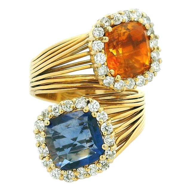 Italian Modernist 18k Gold Blue & Orange Sapphire Diamond Bypass Ring, Circa 1980, Size 7.75 For Sale