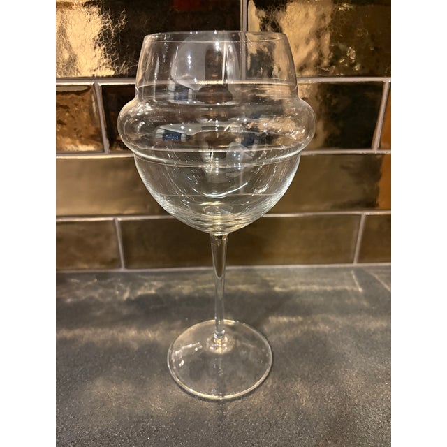 La Calice Meraviglia is a high-end, hand-blown Italian wine glass designed by expert Donato Lanati to maximize the sensory...