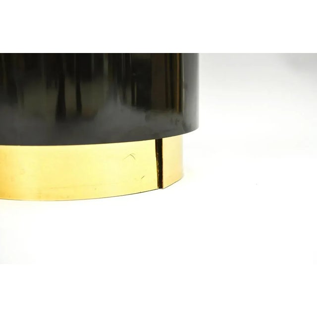 1970s Vintage Black Lacquer & Brass Round Pedestal For Sale - Image 5 of 9