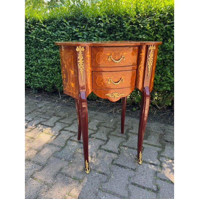 1980 French Louis XVI Mahogany Bronze Commodes - Pair For Sale - Image 10 of 15
