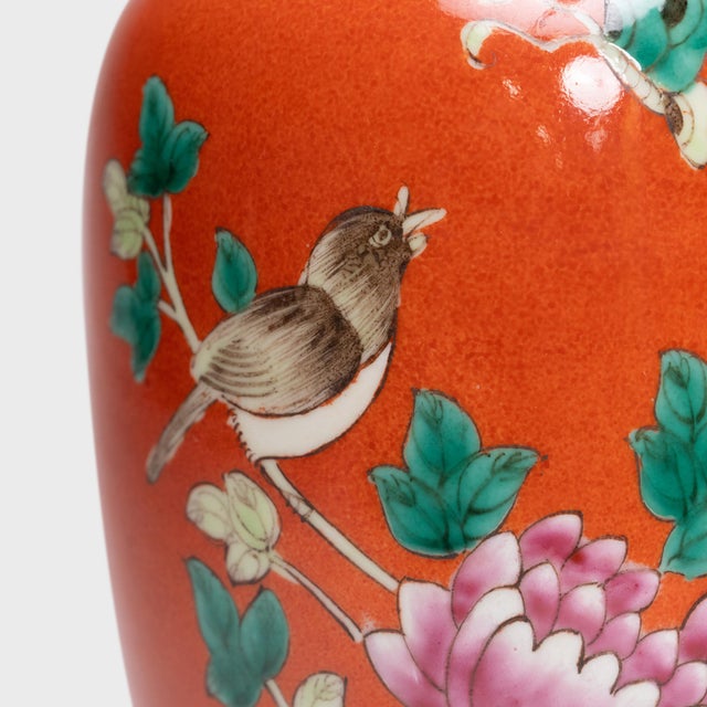 Traditional Pair of Petite Chinese Persimmon Peony Jars, C. 1920 For Sale - Image 3 of 7