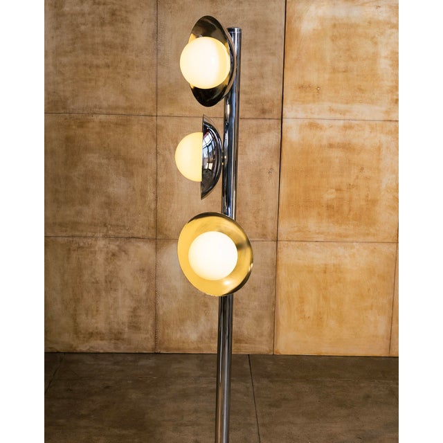 Mid-Century Modern 1970s Italian Triple Globe Floor Lamp For Sale - Image 3 of 8