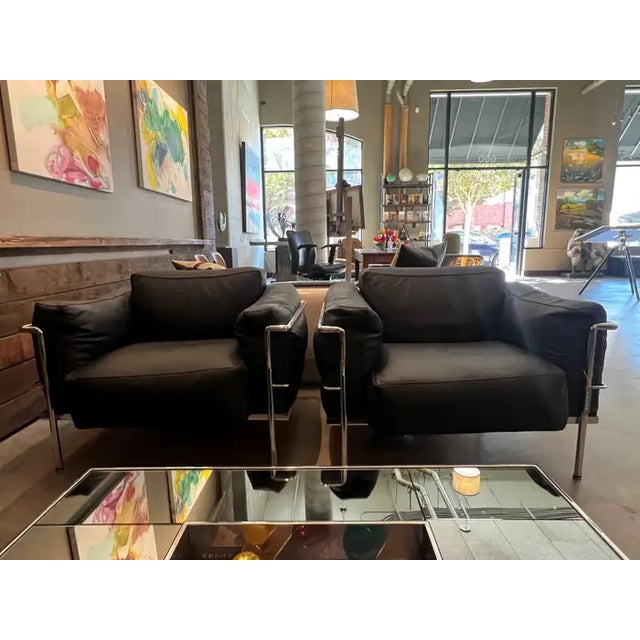 Le Corbusier 1990s Le Corbusier Wide Lounge Chairs Set of 2 - Set of 2 For Sale - Image 4 of 4