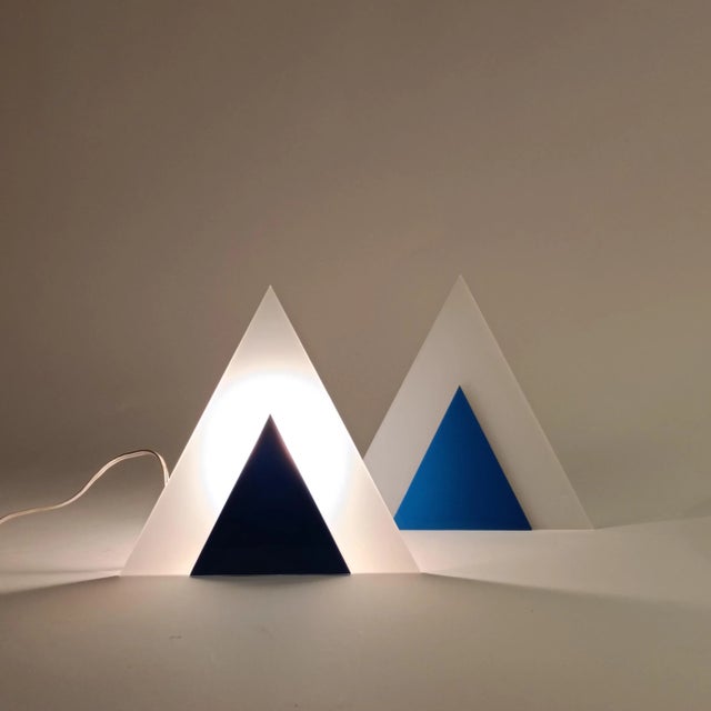 Guzzini Italian Geometric Sconces from Guzzini, 1970s, Set of 2 For Sale - Image 4 of 10