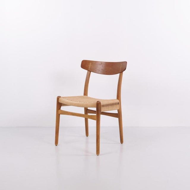 CH23 Dining Chairs with Teak Backrest and Woven Seat by Hans J. Wegner for Carl Hansen & Søn, 1960, Set of 4 For Sale - Image 3 of 10