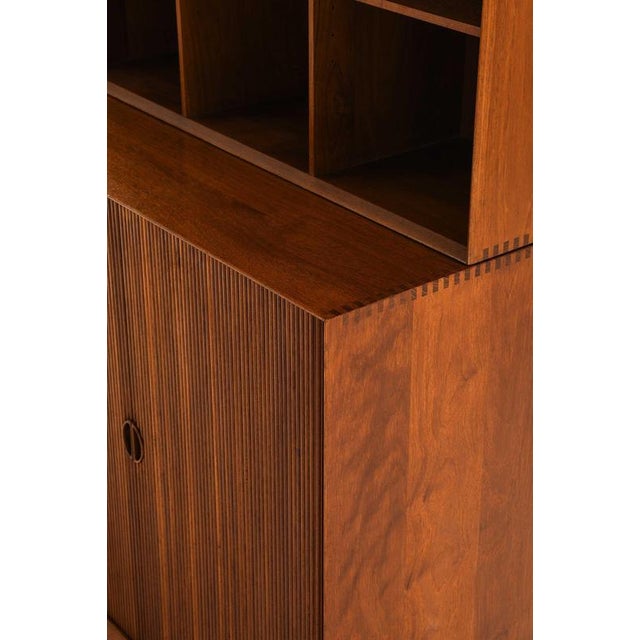 Bookcase in Teak attributed to Peter Hvidt & Orla Mølgaard-Nielsen, 1952 For Sale - Image 6 of 8