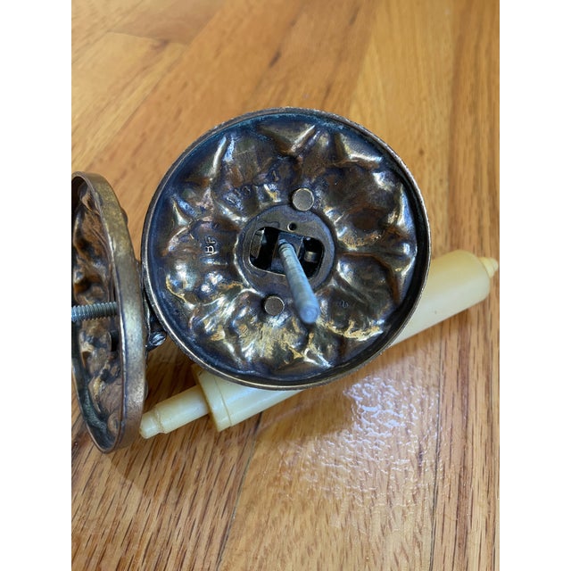 Vintage Gilt Metal Hollywood Regency Toilet Paper Holder For Sale - Image 4 of 7